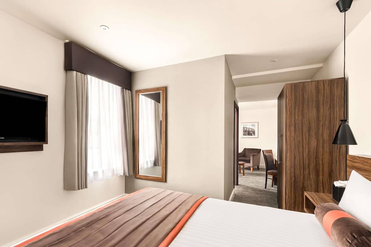 Allergikerbettwaren, Pillowtop-Betten, Schreibtisch