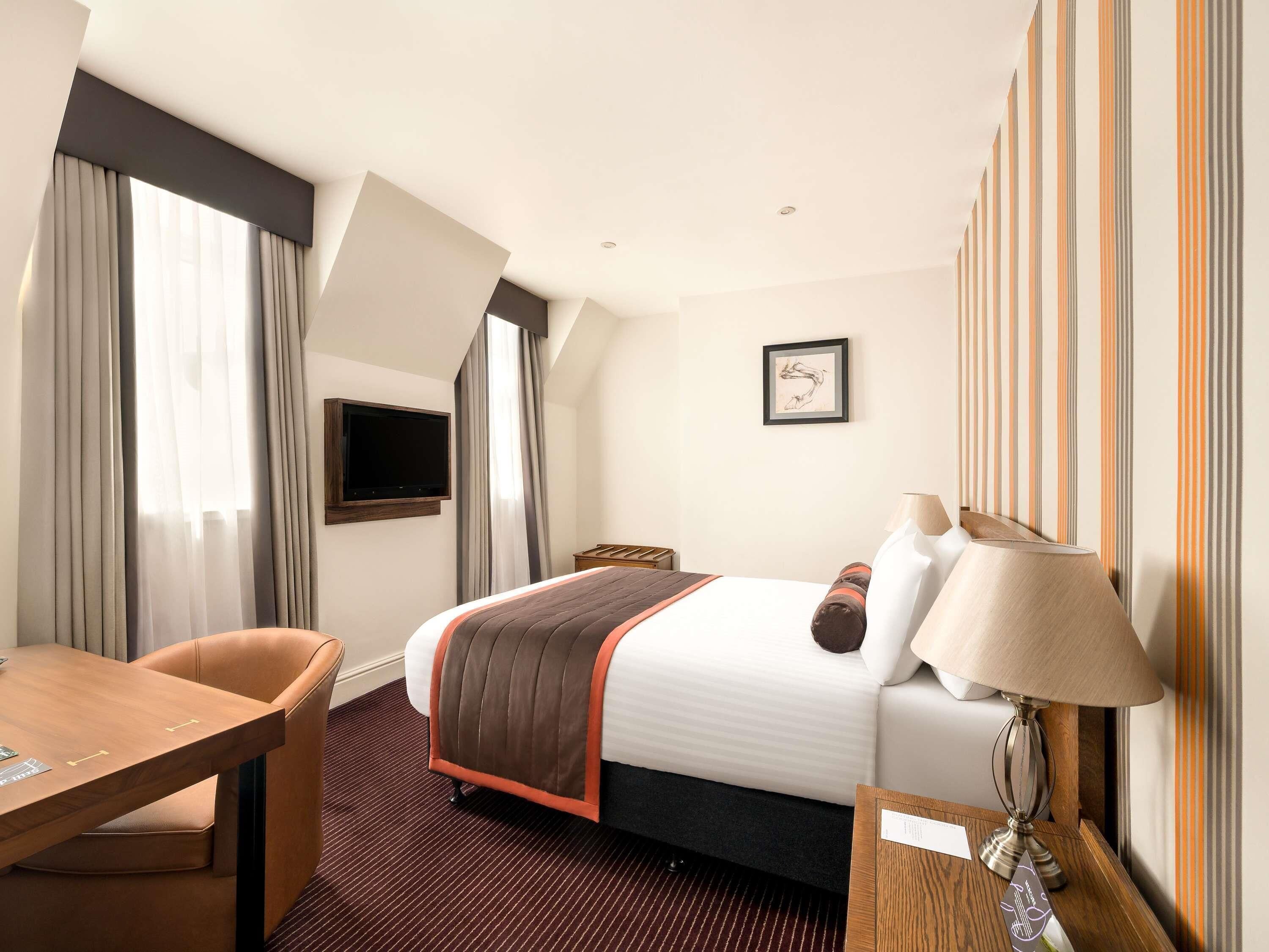 Standard Room, 1 King Bed