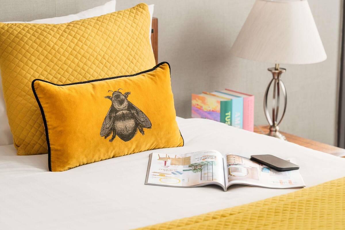 Privilege, Kamer, 1 tweepersoonsbed | Hypoallergeen beddengoed, pillowtop-bedden, een bureau