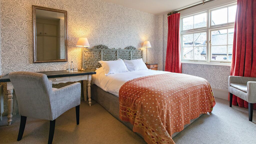 classic room | 1 bedroom, premium bedding, down duvets, in-room safe