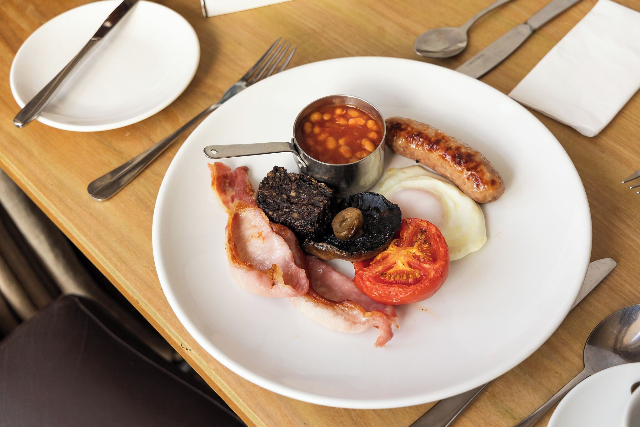 daily breakfast for a fee