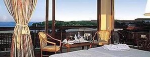 Minibar, in-room safe, soundproofing, free WiFi