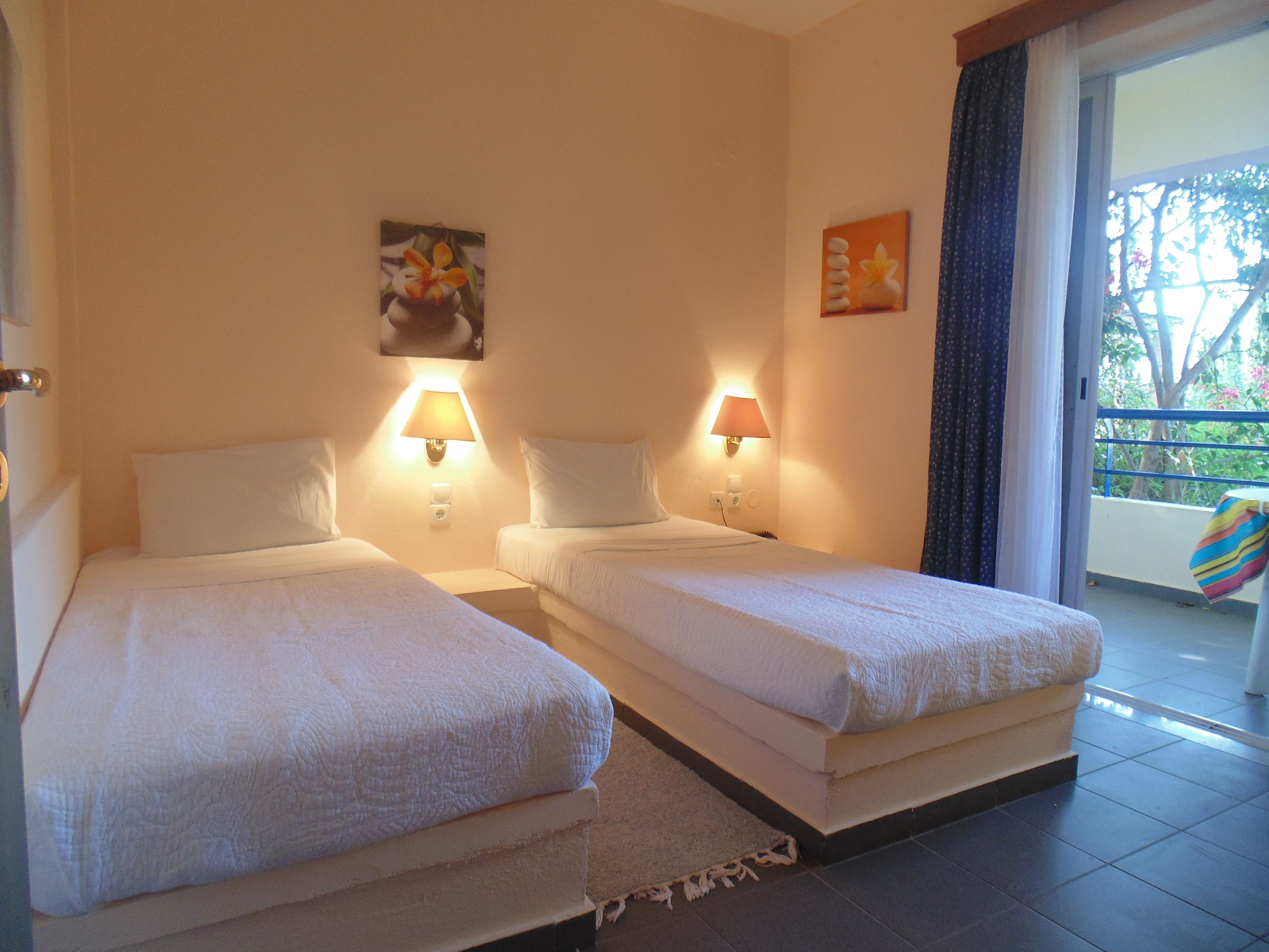 apartment (3 people) | in-room safe, desk, blackout curtains, soundproofing