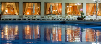 Seasons Hotel - Resort on The Beach