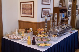 Free daily self-serve breakfast