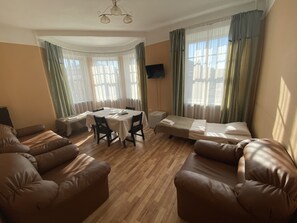 Family Room | Individually decorated, individually furnished, desk, laptop workspace