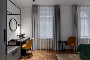 Superior Double Room | Minibar, in-room safe, desk, laptop workspace
