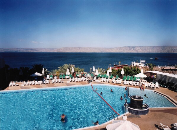 Indoor pool, seasonal outdoor pool, sun loungers