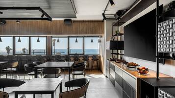 In-room safe, desk, free WiFi, bed sheets