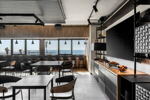 In-room safe, desk, free WiFi, bed sheets