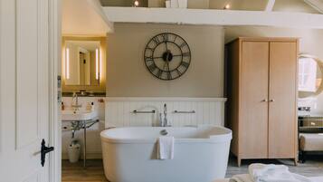 Luxury Cottage | Bathroom