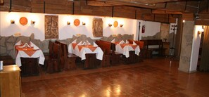 Tägliches Frühstücksbuffet (100 MDL pro Person)
