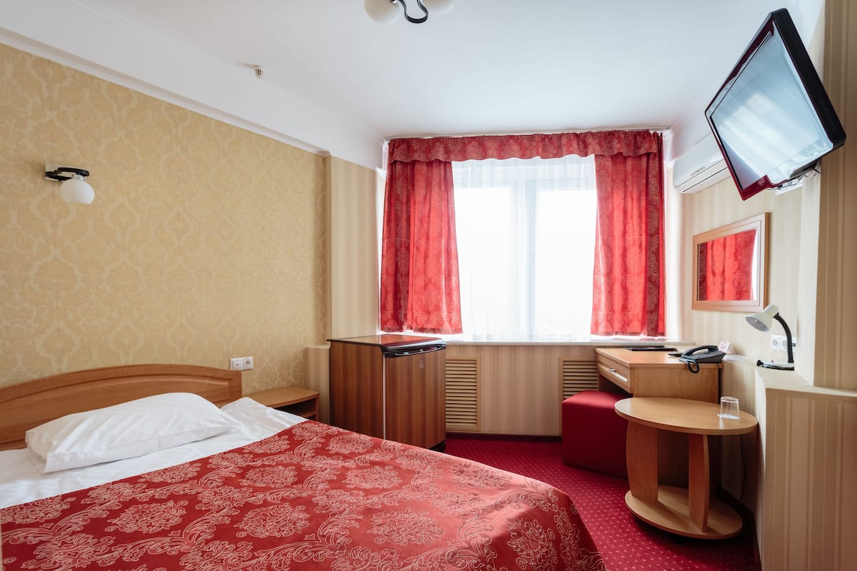 Standard Single Room, 1 Twin Bed | Desk, laptop workspace, soundproofing, free WiFi