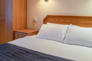 Kamar Double | Brankas, meja kerja, Wi-Fi gratis, dan seprai linen