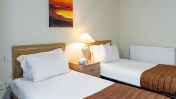 Executive Twin Room | In-room safe, desk, free WiFi, bed sheets