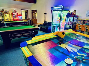 Spielezimmer