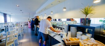 Rija Hotel Tia