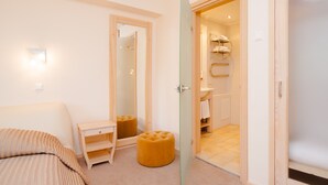 Minibar, escritorio, wifi gratis y ropa de cama 