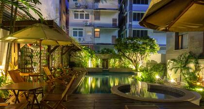 Silom Serene, a Boutique Hotel