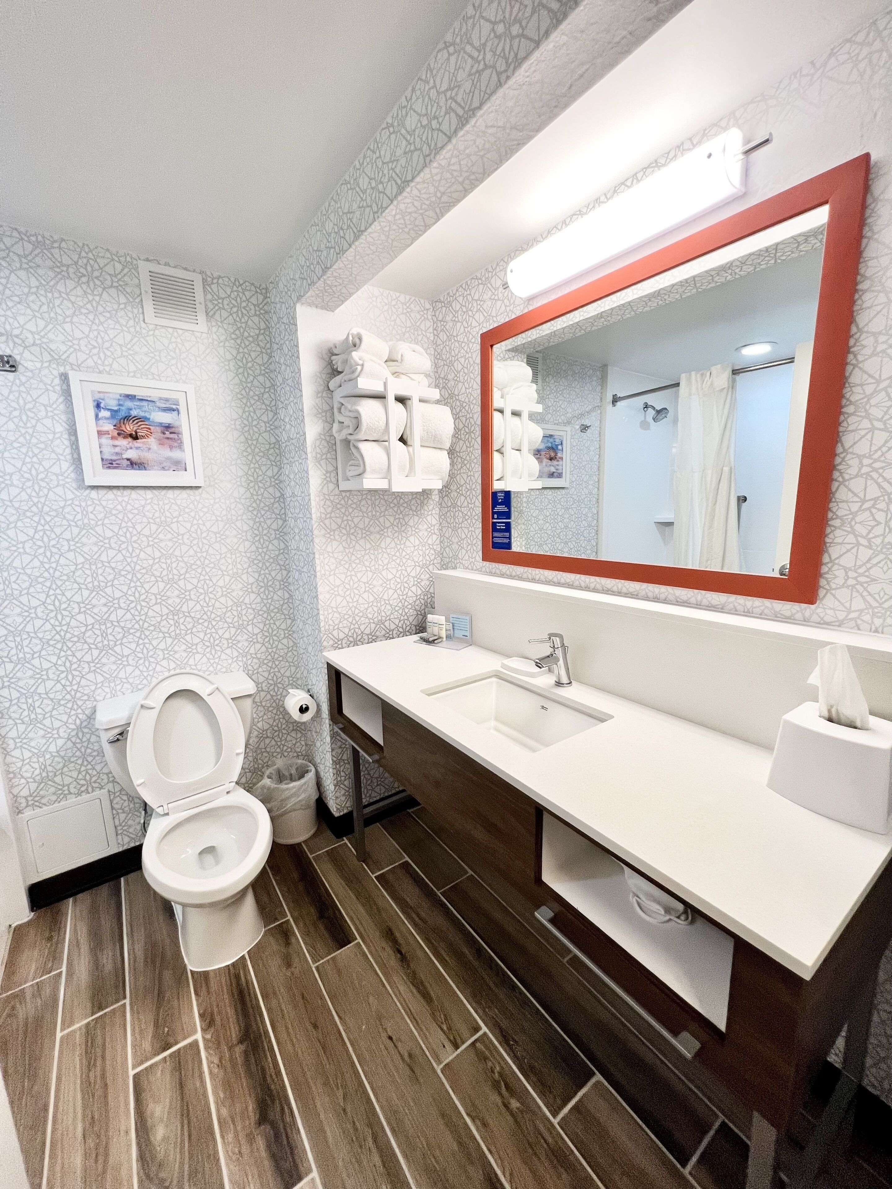 combined shower/bathtub, free toiletries, hair dryer, towels