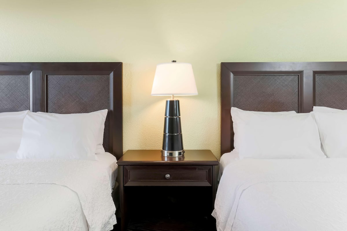 In-room safe, desk, laptop workspace, blackout drapes