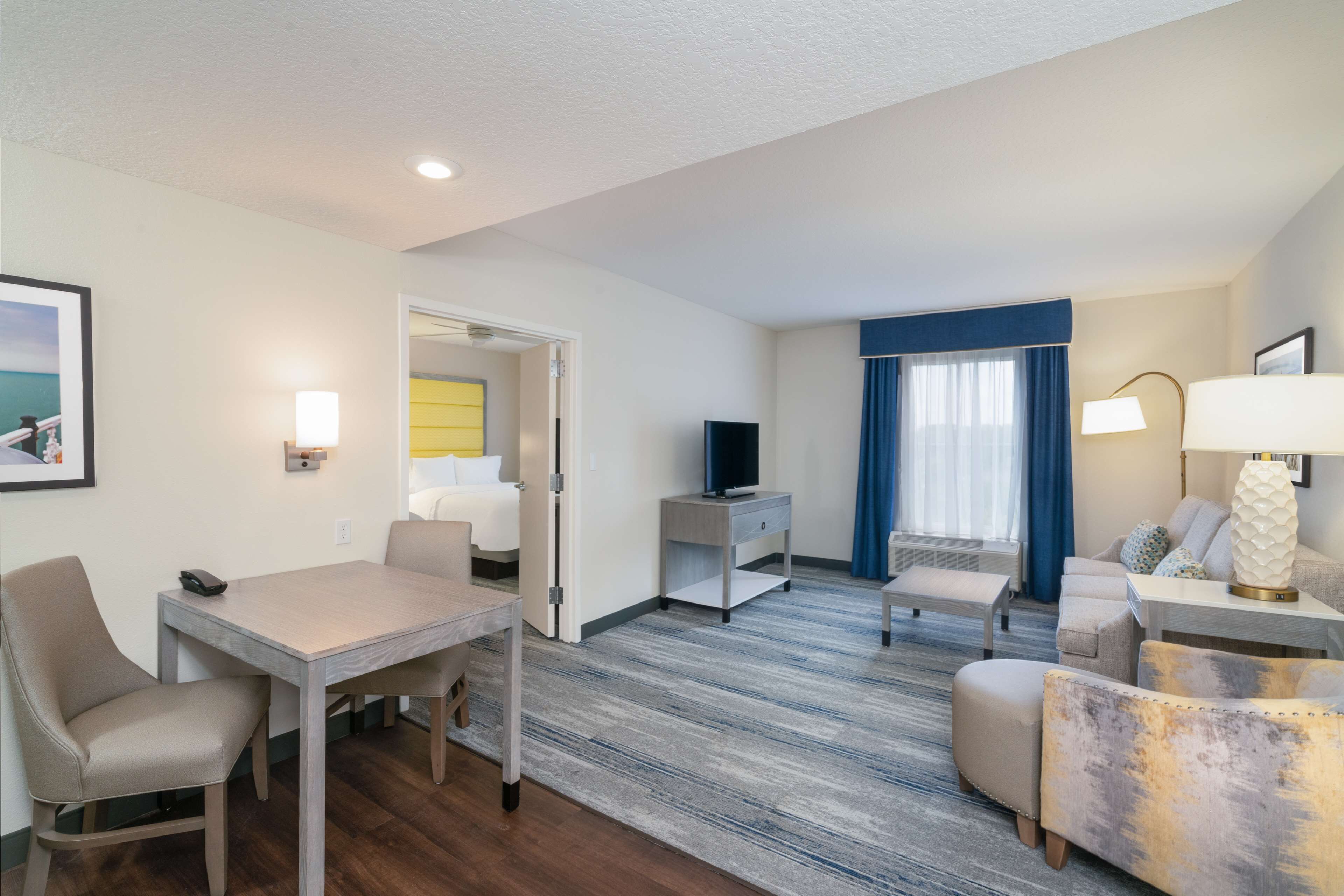 50-inch lcd tv with satellite channels, tv