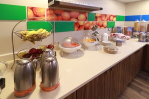 Free daily buffet breakfast - Hampton by Hilton Chihuahua (Chihuahua)