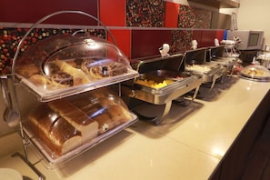 Free daily buffet breakfast