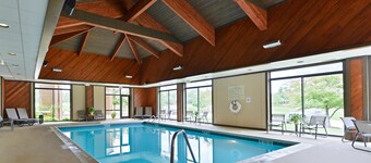 Hampton Inn Chicago-Carol Stream