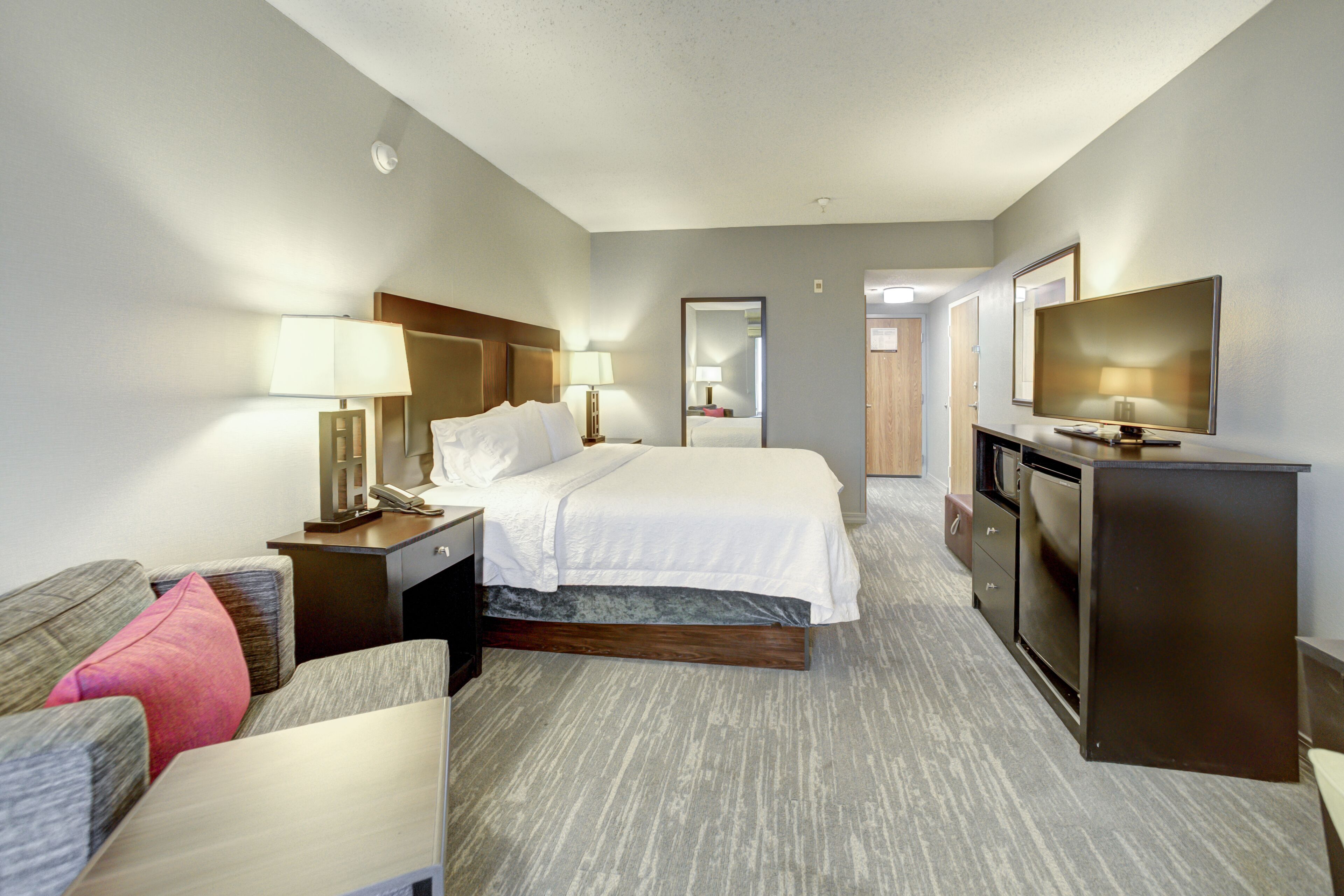 study 1 king w/sofabed | premium bedding, desk, laptop workspace, blackout curtains