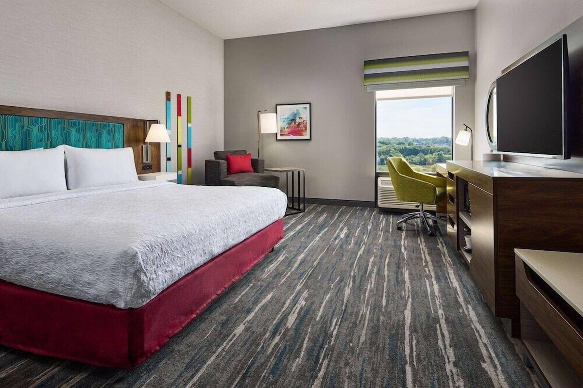 In-room safe, desk, iron/ironing board, free cots/infant beds