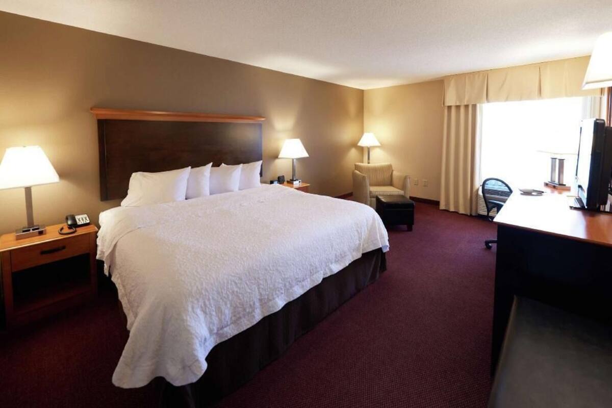 In-room safe, desk, iron/ironing board, free cots/infant beds