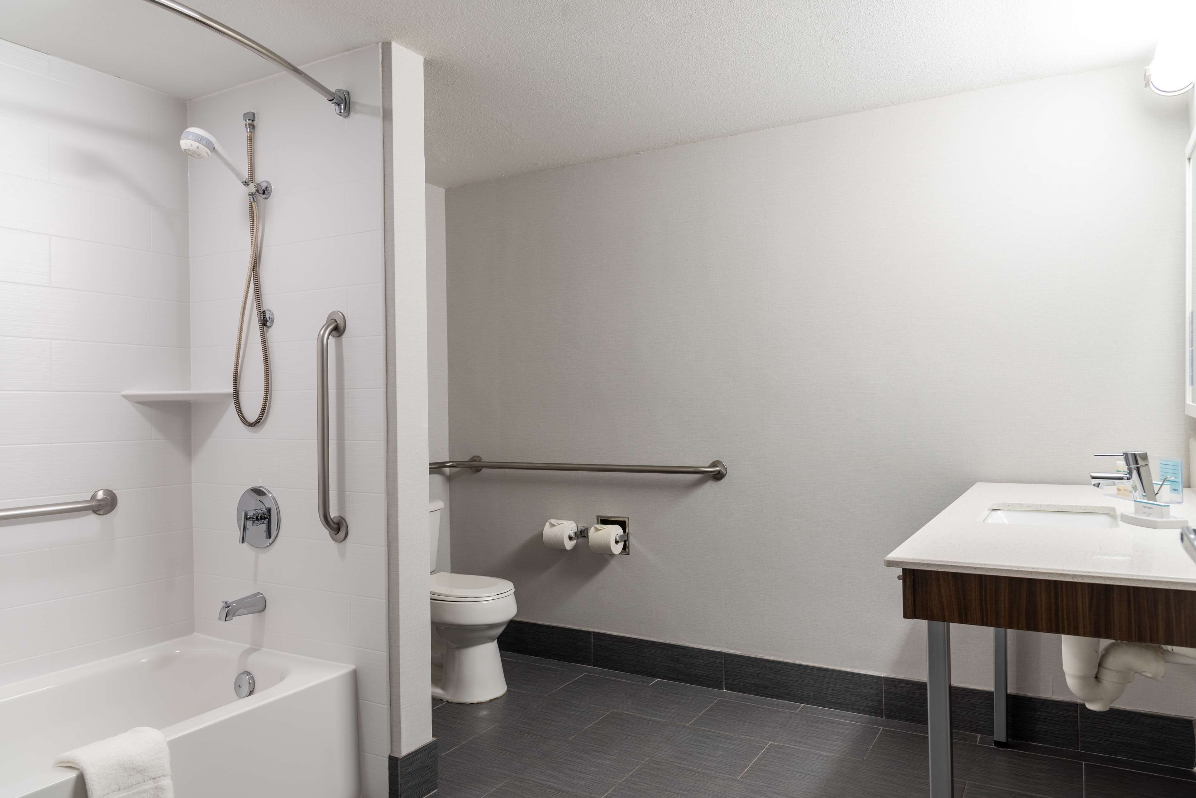 room, 2 queen beds, accessible, non smoking | bathroom | combined shower/bathtub, free toiletries, hair dryer, towels