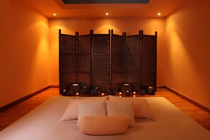 Sauna, bañera de hidromasaje, tratamientos corporales, hidroterapia 