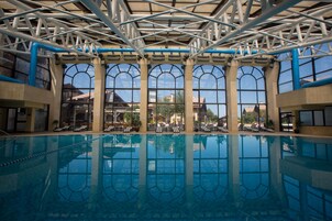 Una piscina techada