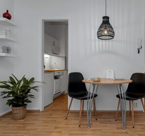 One bedroom apartment | Private kitchenette