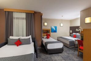 Deluxe Family Room