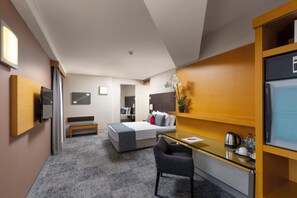 Deluxe Corner Room | Literie de qualité supérieure, minibar, coffres-forts dans les chambres