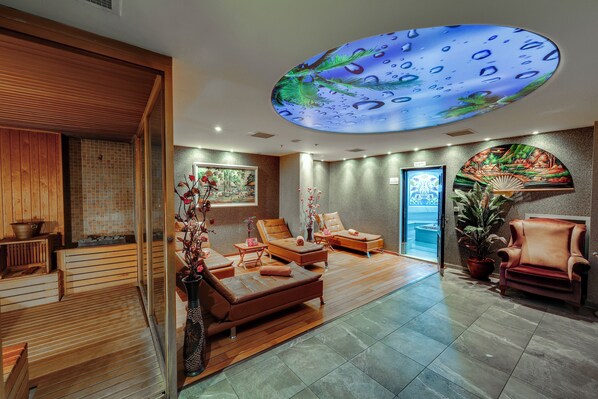Couples treatment rooms, Turkish bath, deep-tissue massages