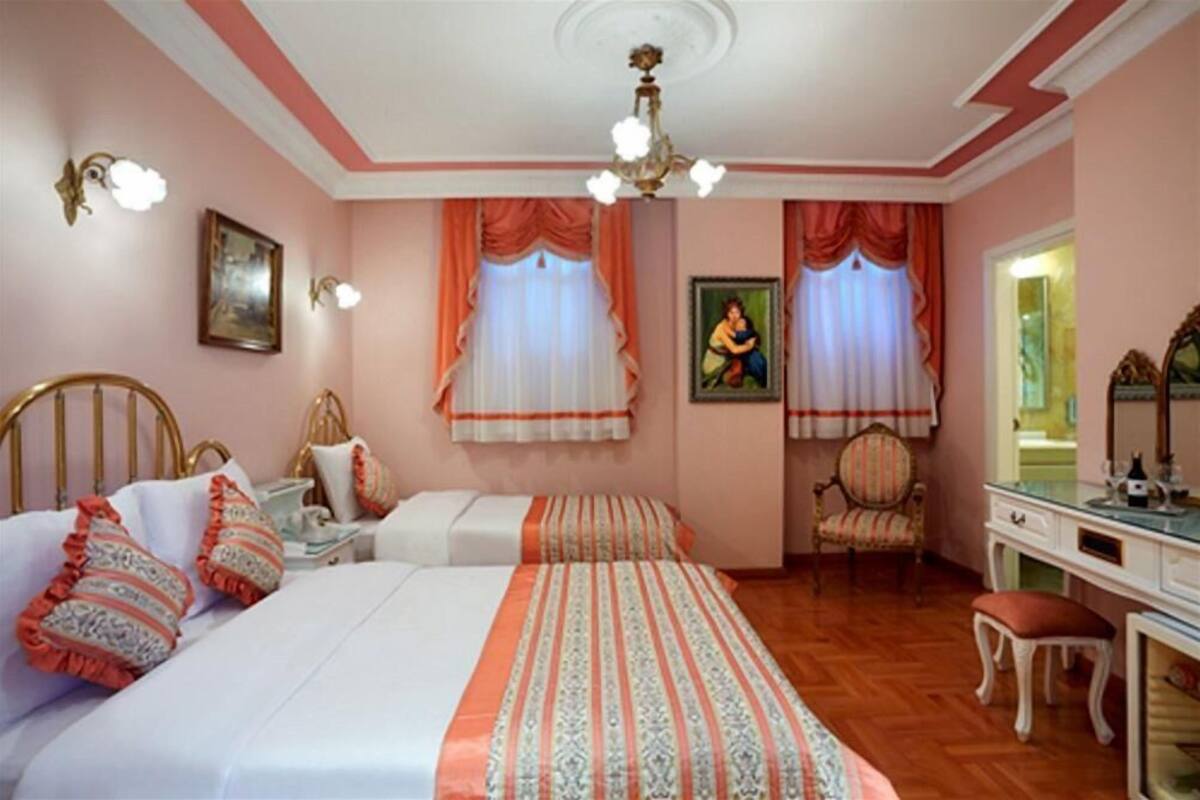 Down comforters, pillowtop beds, minibar, in-room safe