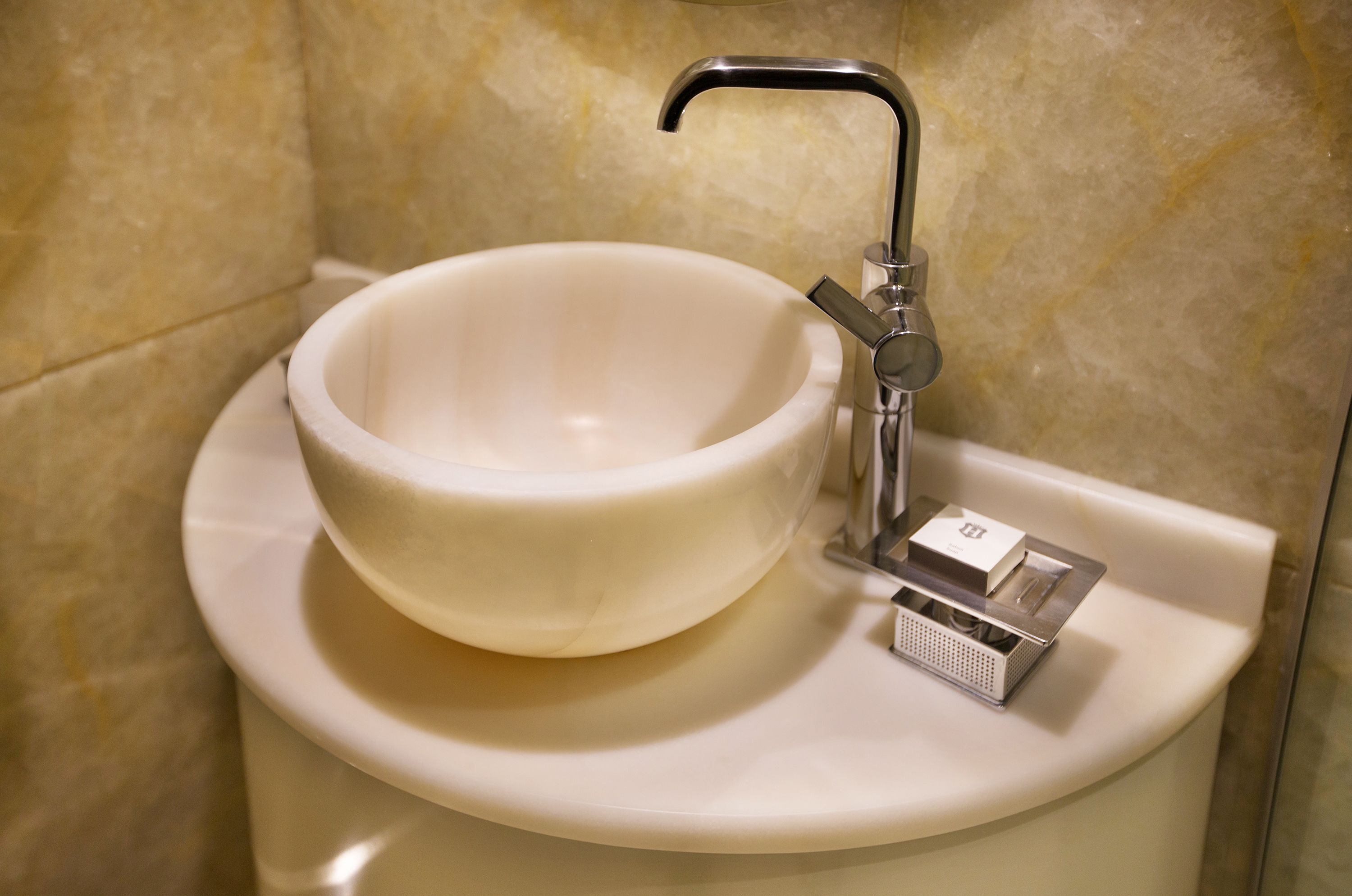 double room | bathroom sink