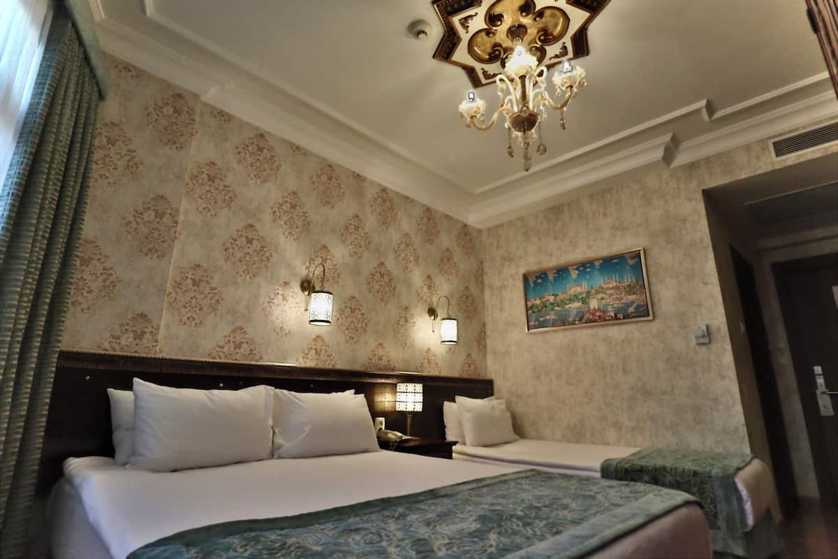 1 bedroom, premium bedding, minibar, in-room safe