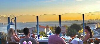Blue House Hotel