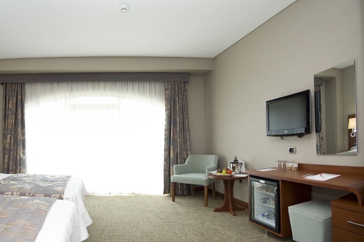 In-room safe, blackout curtains, soundproofing, free WiFi