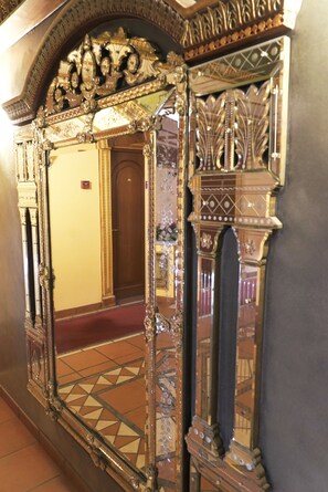 Detall de l'interior