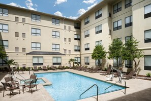 Outdoor pool - HYATT house Dallas/Uptown (Dallas)
