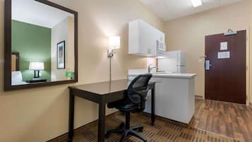 In-room safe, desk, free WiFi, bed sheets