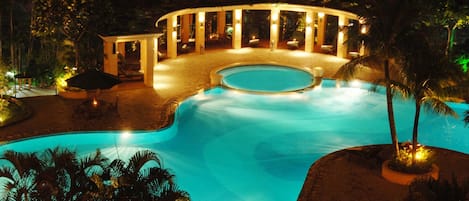 Outdoor pool, pool loungers