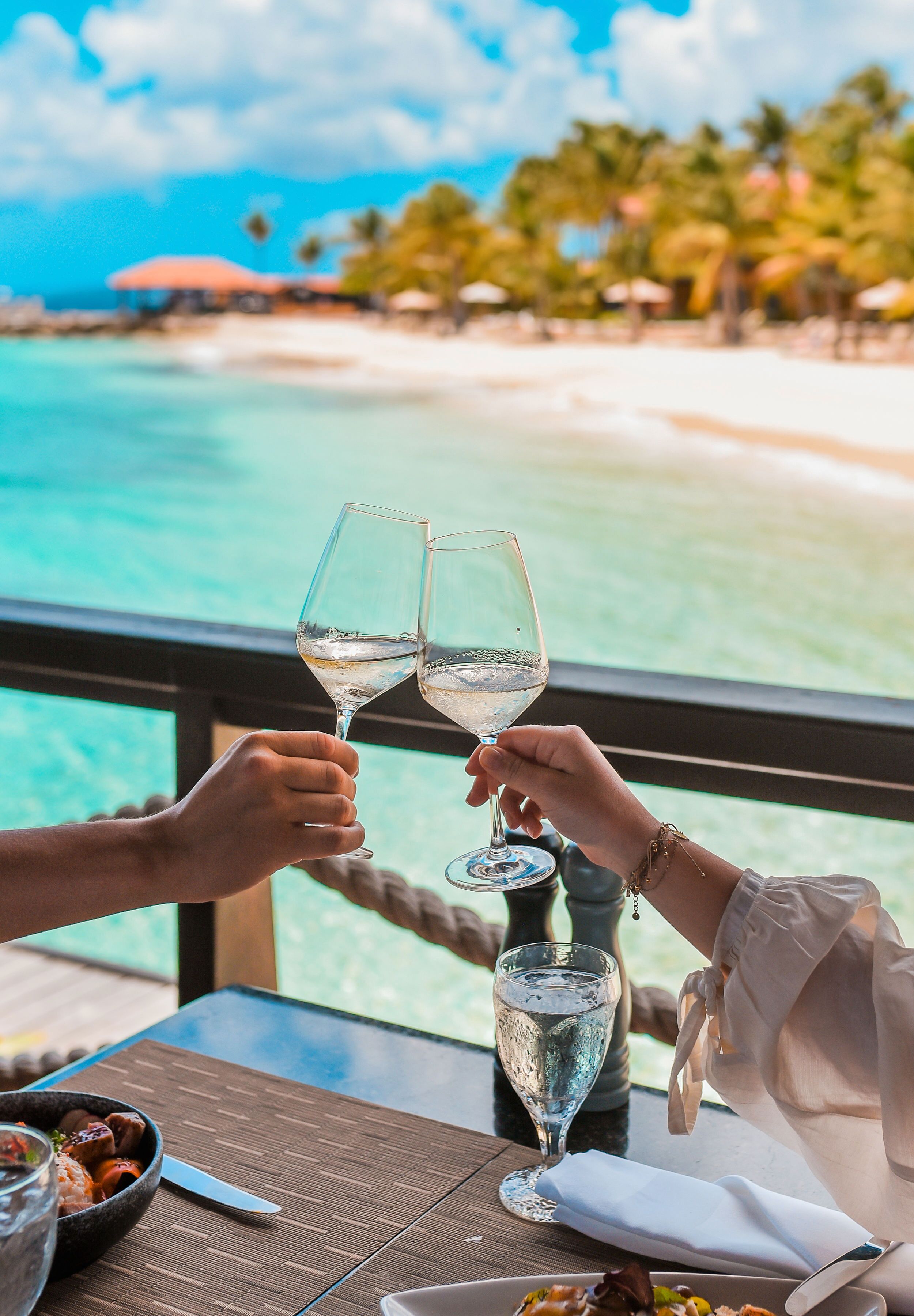 Breakfast, lunch, dinner served; international cuisine, beach views 