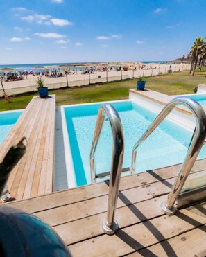 View from room - Nachsholim Holiday Village Hotel (Hof HaCarmel)